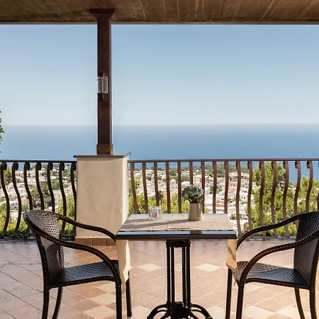 Bed & Breakfast Monte Solaro 4*