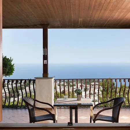 Bed & Breakfast Monte Solaro 2*