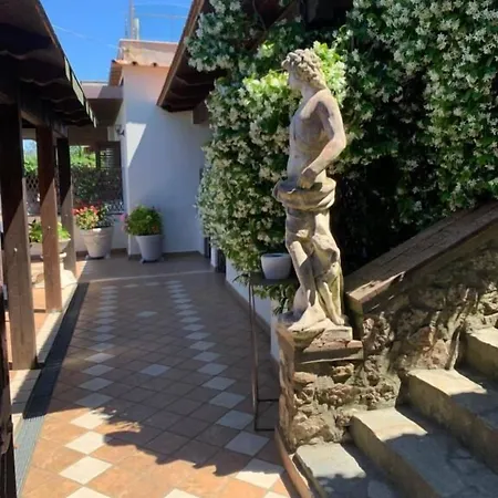 Monte Solaro B&B 4*
