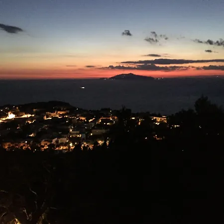 Monte Solaro Bed & Breakfast 4*