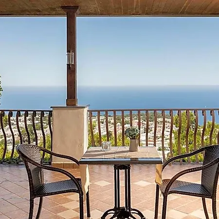 Monte Solaro فندق مبيت وإفطار