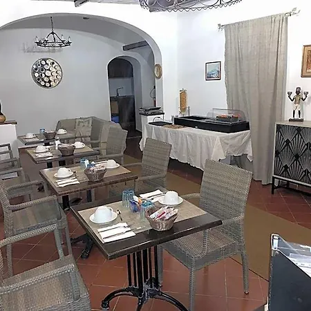 Monte Solaro فندق مبيت وإفطار