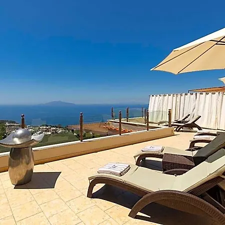 Monte Solaro Bed & Breakfast 4*