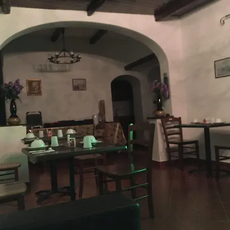 Couette-café Monte Solaro 4*