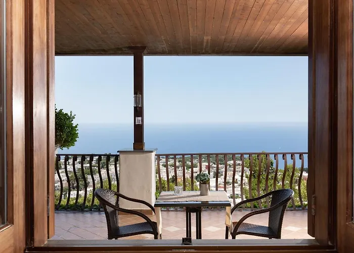 Bed & Breakfast Monte Solaro 4*