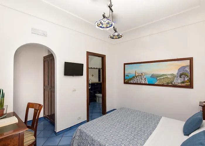 モンテ ソラーロ ベッド ＆ ブレックファースト 4*