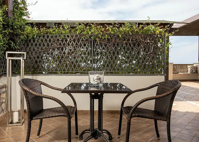 モンテ ソラーロ ベッド ＆ ブレックファースト 4*