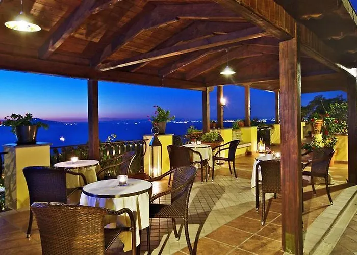 モンテ ソラーロ ベッド ＆ ブレックファースト アナカプリ