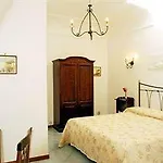 B&B Monte Solaro 아나카프리