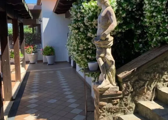 Monte Solaro Bed & Breakfast 4*