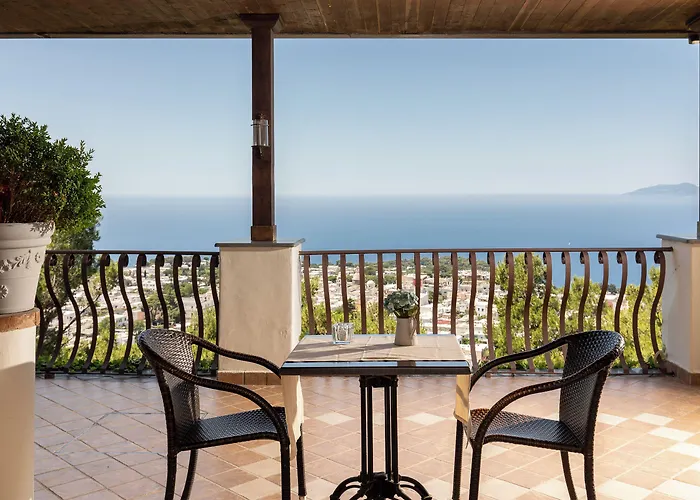 Alojamento de Acomodação e Pequeno-almoço Monte Solaro 4*